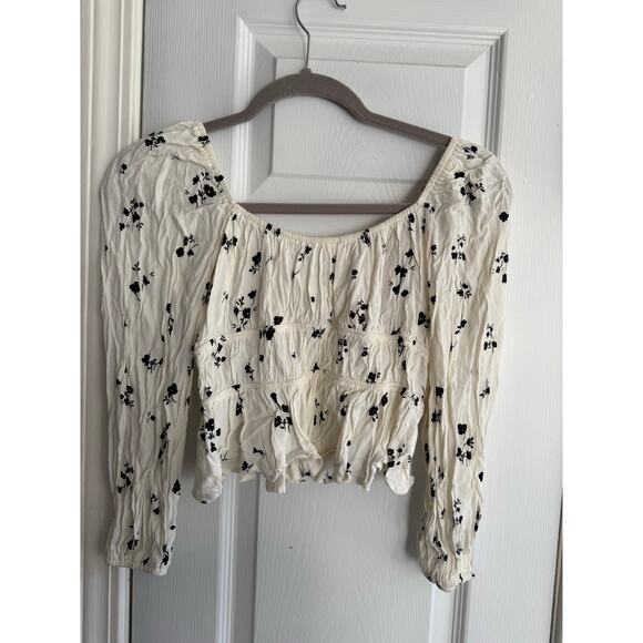 Astr the Label Black and White Floral Shirred SmockedTop Boho size XS - Picture 7 of 7